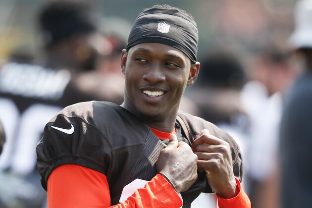 Cleveland Browns defensive back Damarious Randall walks out to the field during NFL football training camp Tuesday, Aug. 14, 2018, in Berea, Ohio. (AP Photo/Ron Schwane)