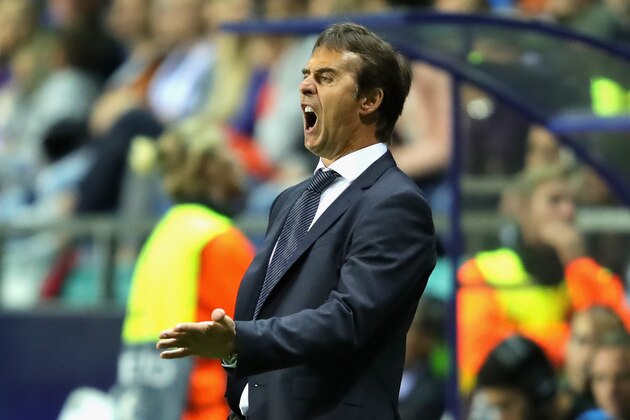 TALLINN, ESTONIA - AUGUST 15:  Julen Lopetegui, head coach of Real reacts during the UEFA Super Cup between Real Madrid and Atletico Madrid at Lillekula Stadium on August 15, 2018 in Tallinn, Estonia.  (Photo by Alexander Hassenstein/Getty Images)