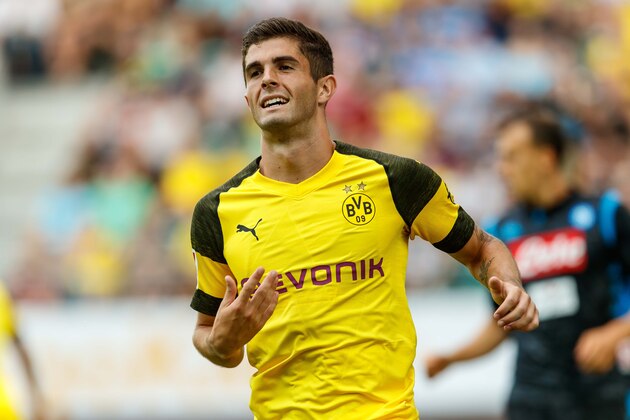 ST GALLEN, SWITZERLAND - AUGUST 07: Christian Pulisic of Dortmund looks on during the friendly match between Borussia Dortmund and S.S.C. Napoli on August 7, 2018 in St Gallen, Switzerland. (Photo by TF-Images/Getty Images)