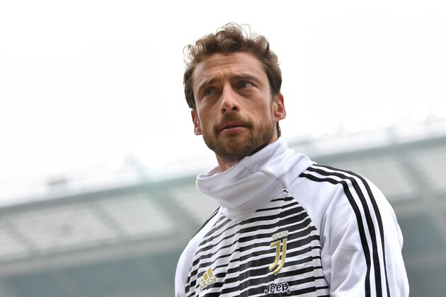 TURIN, ITALY - FEBRUARY 18:  Claudio Marchisio of Juventus looks on during the Serie A match between Torino FC and Juventus at Stadio Olimpico di Torino on February 18, 2018 in Turin, Italy.  (Photo by Valerio Pennicino/Getty Images)