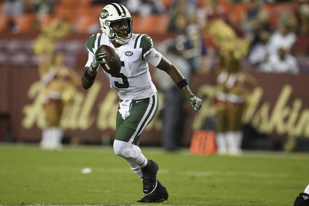 New York Jets quarterback Teddy Bridgewater (5) scrambles during the second half of a preseason NFL football game against the Washington Redskins, Thursday, Aug. 16, 2018, in Landover, Md. The Redskins won 15-13. (AP Photo/Nick Wass)