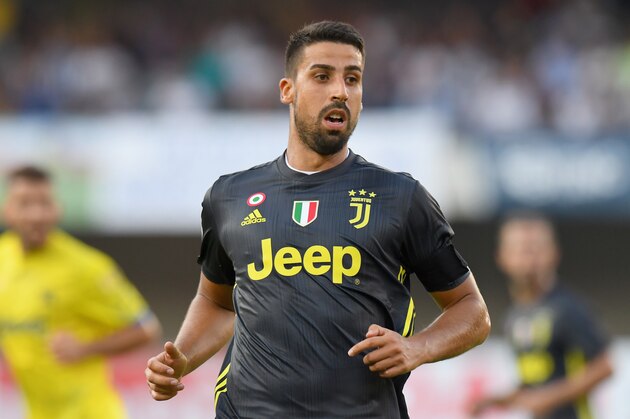 VERONA, ITALY - AUGUST 18: Sami Khedira of Juventus looks on during the serie A match between Chievo Verona and Juventus at Stadio Marc'Antonio Bentegodi on August 18, 2018 in Verona, Italy.  (Photo by Alessandro Sabattini/Getty Images)