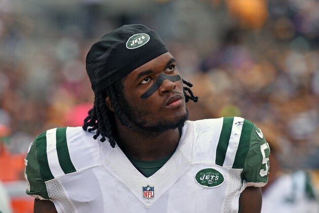 PITTSBURGH, PA - OCTOBER 09: Linebacker Lorenzo Mauldin #55 of the New York Jets looks on from the sideline during a a game against the Pittsburgh Steelers at Heinz Field on October 9, 2016 in Pittsburgh, Pennsylvania. The Steelers defeated the Jets 31-13.  (Photo by George Gojkovich/Getty Images)