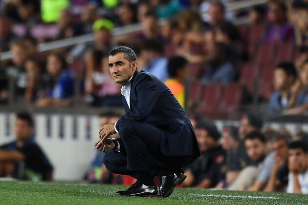 BARCELONA, SPAIN - AUGUST 18:  Head coach Ernesto Valverde of FC Barcelona looks on during the La Liga match between FC Barcelona and Deportivo Alaves at Camp Nou on August 18, 2018 in Barcelona, Spain.  (Photo by David Ramos/Getty Images)