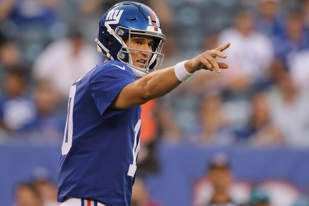 EAST RUTHERFORD, NJ - AUGUST 09:  Eli Manning #10 of the New York Giants calls out the play in the first quarter against the Cleveland Browns during their preseason game on August 9,2018 at MetLife Stadium in East Rutherford, New Jersey.  (Photo by Elsa/Getty Images)