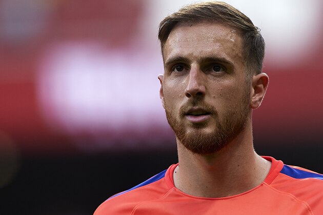 MADRID, SPAIN - AUGUST 25:  Jan Oblak of Atletico de Madrid looks on prior to the La Liga match between Club Atletico de Madrid and Rayo Vallecano de Madrid at Wanda Metropolitano on August 25, 2018 in Madrid, Spain.  (Photo by Quality Sport Images/Getty Images)