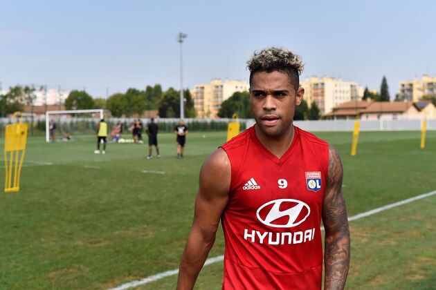 Lyon's Caribean forward Mariano Diaz takes part in a training session at the Groupama OL training center in Decines-Charpieu near Lyon, central-eastern France, on August 6, 2018. (Photo by ROMAIN LAFABREGUE / AFP)        (Photo credit should read ROMAIN LAFABREGUE/AFP/Getty Images)