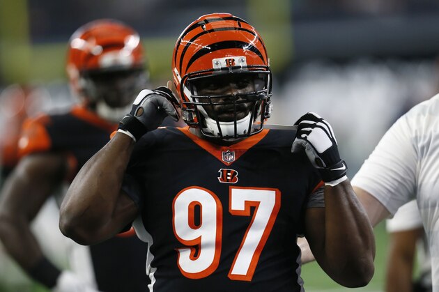 Cincinnati Bengals defensive tackle Geno Atkins warms up before a preseason NFL Football game against the Dallas Cowboys in Arlington, Texas, Saturday, Aug. 18, 2018. (AP Photo/Roger Steinman)