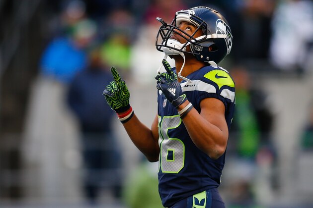 SEATTLE, WA - DECEMBER 31:  Wide receiver Tyler Lockett #16 of the Seattle Seahawks reacts during the game against the Arizona Cardinals at CenturyLink Field on December 31, 2017 in Seattle, Washington. (Photo by Jonathan Ferrey/Getty Images)