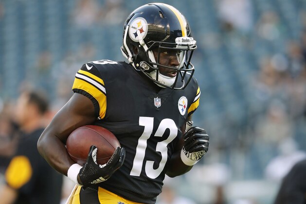 Pittsburgh Steelers wide receiver James Washington before their preseason NFL football game against Philadelphia Eagles Thursday, Aug. 9, 2018 in Philadelphia. (Winslow Townson/AP Images for Panini)