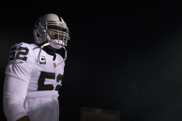 PHILADELPHIA, PA - DECEMBER 25: Khalil Mack #52 of the Oakland Raiders walks onto the field prior to the game against the Philadelphia Eagles at Lincoln Financial Field on December 25, 2017 in Philadelphia, Pennsylvania. (Photo by Mitchell Leff/Getty Images)