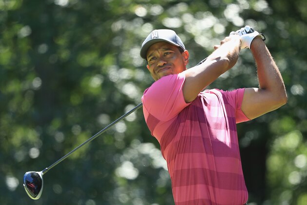 NORTON, MA - SEPTEMBER 01:  Tiger Woods of the United States plays his shot from the second tee during round two of the Dell Technologies Championship at TPC Boston on September 1, 2018 in Norton, Massachusetts.  (Photo by Andrew Redington/Getty Images)