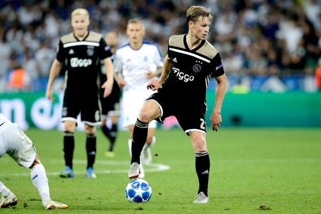 KIEV, UKRAINE - AUGUST 28: Frenkie de Jong of Ajax  during the UEFA Champions League  match between Dinamo Kiev v Ajax at the NSK Olimpiejsky on August 28, 2018 in Kiev Ukraine (Photo by Erwin Spek/Soccrates/Getty Images)