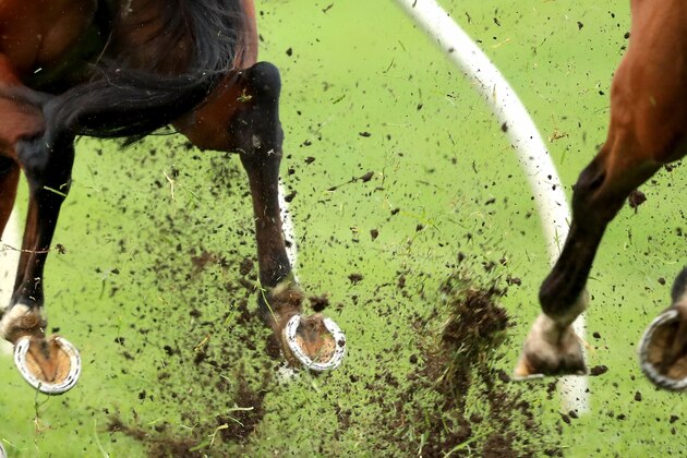 SYDNEY, AUSTRALIA - JUNE 09: Horses hooves churn up the track during Sydney Racing at Royal Randwick Racecourse on June 9, 2018 in Sydney, Australia.  (Photo by Mark Evans/Getty Images)