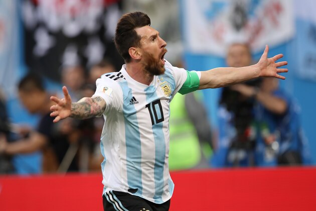 SAINT PETERSBURG, RUSSIA - JUNE 26: Lionel Messi of Argentina celebrates after scoring his team's opening goal during the 2018 FIFA World Cup Russia group D match between Nigeria and Argentina at Saint Petersburg Stadium on June 26, 2018 in Saint Petersburg, Russia. (Photo by Ian MacNicol/Getty Images)
