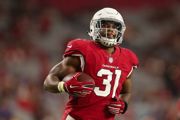 GLENDALE, AZ - AUGUST 11:  Running back David Johnson #31 of the Arizona Cardinals warms up before the preseason NFL game against the Los Angeles Chargers at University of Phoenix Stadium on August 11, 2018 in Glendale, Arizona.  (Photo by Christian Petersen/Getty Images)