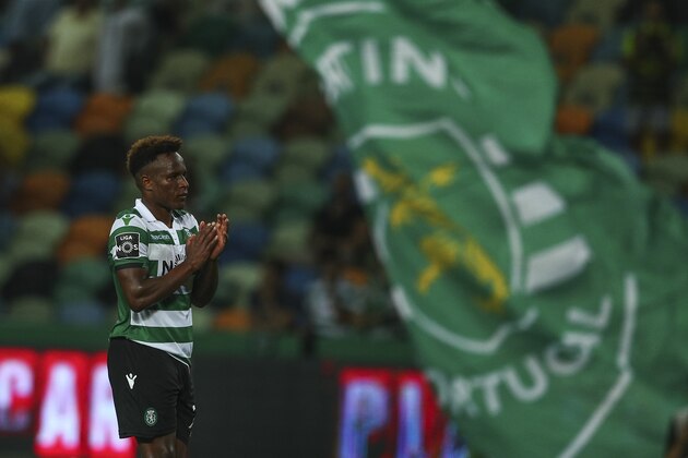 LISBON, PORTUGAL - SEPTEMBER 01: Jovane Cabral of Sporting CP celebrates scoring Sporting CP goal during the Liga NOS match between Sporting CP and CD Feirense at Estadio Jose Alvalade on September 1, 2018 in Lisbon, Portugal. (Photo by Carlos Rodrigues/Getty Images)