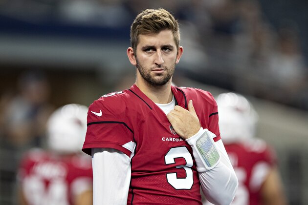 ARLINGTON, TX - AUGUST 26:  Josh Rosen #3 of the Arizona Cardinals warms up before a game against the Dallas Cowboys at AT&T Stadium during week 3 of the preseason on August 26, 2018 in Arlington, Texas.  The Cardinals defeated the Cowboys 27-3.  (Photo by Wesley Hitt/Getty Images)