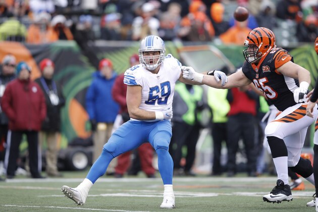CINCINNATI, OH - DECEMBER 24: Anthony Zettel #69 of the Detroit Lions in action during a game against the Cincinnati Bengals at Paul Brown Stadium on December 24, 2017 in Cincinnati, Ohio. The Bengals won 26-17. (Photo by Joe Robbins/Getty Images)