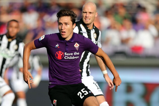FLORENCE, ITALY - SEPTEMBER 02: Federico Chiesa of ACF Fiorentina in action during the serie A match between ACF Fiorentina and Udinese at Stadio Artemio Franchi on September 2, 2018 in Florence, Italy.  (Photo by Gabriele Maltinti/Getty Images)