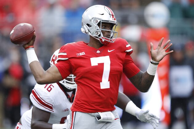 COLUMBUS, OH - SEPTEMBER 08: Dwayne Haskins #7 of the Ohio State Buckeyes throws a pass in the second quarter of the game against the Rutgers Scarlet Knights at Ohio Stadium on September 8, 2018 in Columbus, Ohio. (Photo by Joe Robbins/Getty Images)