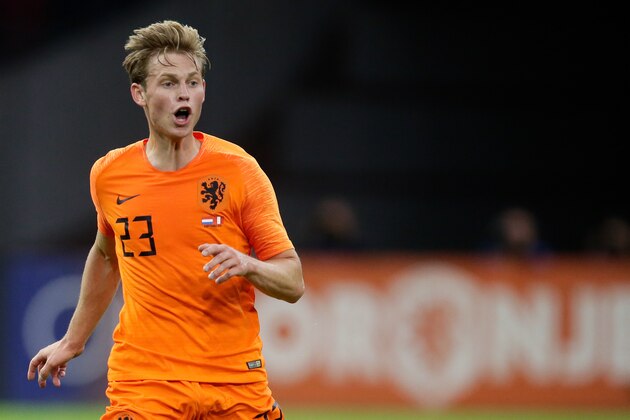 AMSTERDAM, NETHERLANDS - SEPTEMBER 6: Frenkie de Jong of Holland  during the  International Friendly match between Holland  v Peru  at the Johan Cruijff Arena on September 6, 2018 in Amsterdam Netherlands (Photo by Eric Verhoeven/Soccrates/Getty Images)