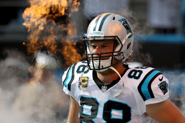 CHARLOTTE, NC - SEPTEMBER 09: Greg Olsen #88 of the Carolina Panthers takes the field against the Dallas Cowboys at Bank of America Stadium on September 9, 2018 in Charlotte, North Carolina.  (Photo by Streeter Lecka/Getty Images)