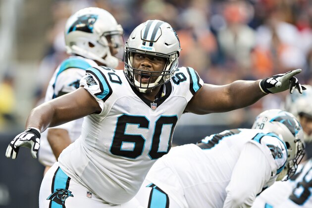CHICAGO, IL - OCTOBER 22:  Daryl Williams #60 of the Carolina Panthers yells out a blocking assignment during a game against the Chicago Bears at Soldier Field on October 22, 2017 in Chicago, Illinois.  The Bears defeated the Panthers 17-3.  (Photo by Wesley Hitt/Getty Images)