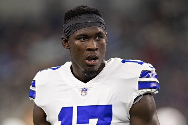 ARLINGTON, TX - AUGUST 26:  Allen Hurns #17 of the Dallas Cowboys warms up before a game against the Arizona Cardinals at AT&T Stadium during week 3 of the preseason on August 26, 2018 in Arlington, Texas.  The Cardinals defeated the Cowboys 27-3.  (Photo by Wesley Hitt/Getty Images)