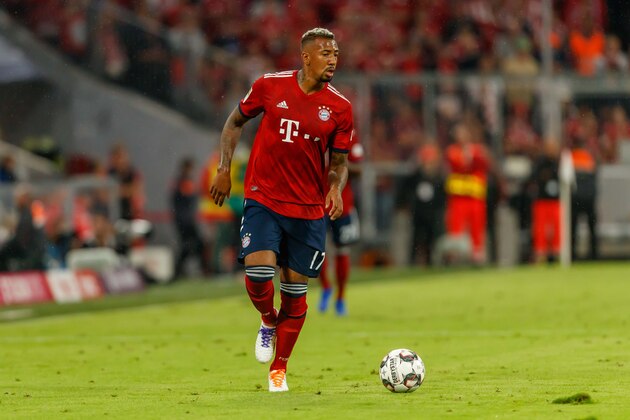 MUNICH, GERMANY - AUGUST 24: Jerome Boateng of Bayern Muenchen controls the ball during the Bundesliga match between FC Bayern Muenchen and TSG 1899 Hoffenheim at Allianz Arena on August 24, 2018 in Munich, Germany. (Photo by TF-Images/Getty Images)