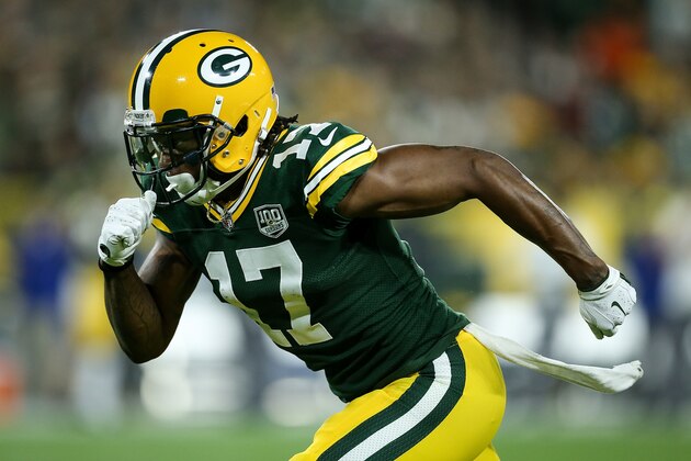 GREEN BAY, WI - SEPTEMBER 09:  Davante Adams #17 of the Green Bay Packers runs a route in the fourth quarter against the Chicago Bears at Lambeau Field on September 9, 2018 in Green Bay, Wisconsin. (Photo by Dylan Buell/Getty Images)