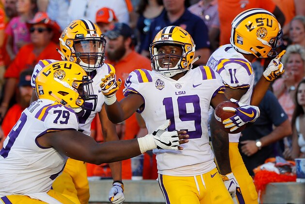 AUBURN, AL - SEPTEMBER 15:  Derrick Dillon #19 of the LSU Tigers reacts after taking a reception in for a touchdown against the Auburn Tigers at Jordan-Hare Stadium on September 15, 2018 in Auburn, Alabama.  (Photo by Kevin C. Cox/Getty Images)