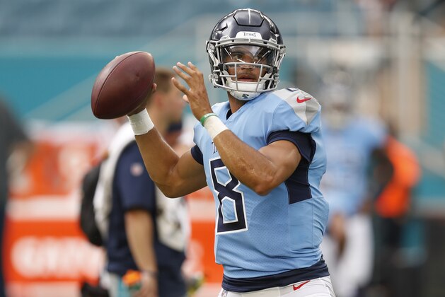 Tennessee Titans quarterback Marcus Mariota (8) warms up, before an NFL football gamea, Sunday, Sept. 9, 2018, in Miami Gardens, Fla. (AP Photo/Brynn Anderson)