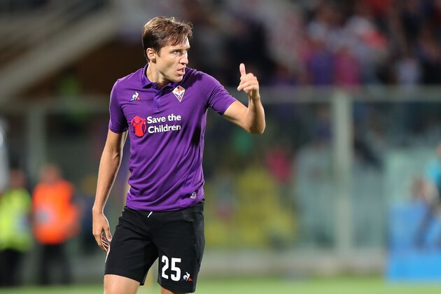 FLORENCE, ITALY - AUGUST 26: Federico Chiesa of ACF Fiorentina in action during the serie A match between ACF Fiorentina and Chievo Verona at Stadio Artemio Franchi on August 26, 2018 in Florence, Italy.  (Photo by Gabriele Maltinti/Getty Images)