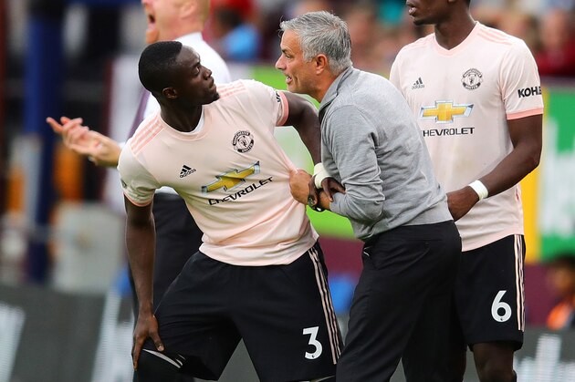 BURNLEY, ENGLAND - SEPTEMBER 02: Manchester United manager Jose Mourinho makes a point to Eric Bailly before he enters the field as a substitute during the Premier League match between Burnley FC and Manchester United at Turf Moor on September 2, 2018 in Burnley, United Kingdom. (Photo by Chris Brunskill/Fantasista/Getty Images)