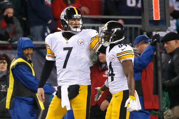 FOXBORO, MA - JANUARY 22:  Ben Roethlisberger #7 of the Pittsburgh Steelers reacts with Antonio Brown #84 during the first half against the New England Patriots in the AFC Championship Game at Gillette Stadium on January 22, 2017 in Foxboro, Massachusetts.  (Photo by Jim Rogash/Getty Images)