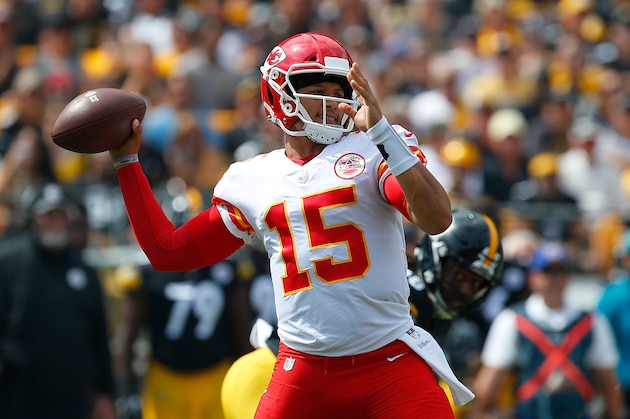 PITTSBURGH, PA - SEPTEMBER 16: Patrick Mahomes #15 of the Kansas City Chiefs drops back to pass in the first half during the game against the Pittsburgh Steelers at Heinz Field on September 16, 2018 in Pittsburgh, Pennsylvania. (Photo by Justin K. Aller/Getty Images)