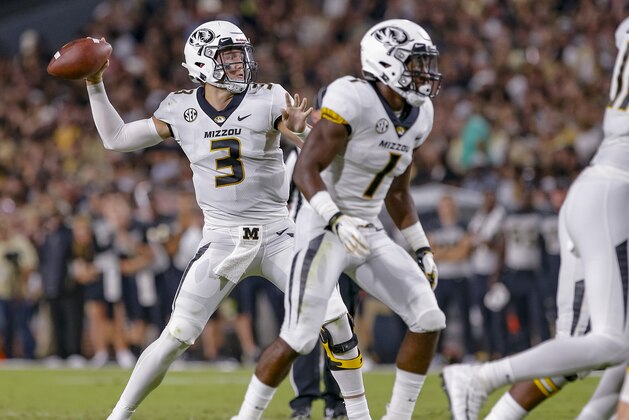 WEST LAFAYETTE, IN - SEPTEMBER 15: Drew Lock #3 of the Missouri Tigers throws the ball in the first half during the game against the Purdue Boilermakers at Ross-Ade Stadium on September 15, 2018 in West Lafayette, Indiana. (Photo by Michael Hickey/Getty Images)