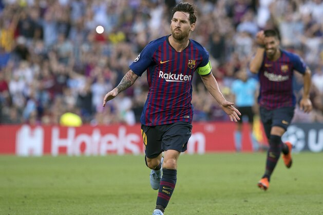 BARCELONA, SPAIN - SEPTEMBER 18: Lionel Messi of Barcelona celebrates after scoring his team`s first goal during the UEFA Champions League Group B match between FC Barcelona and PSV at Camp Nou on September 18, 2018 in Barcelona, Spain. (Photo by TF-Images/Getty Images)