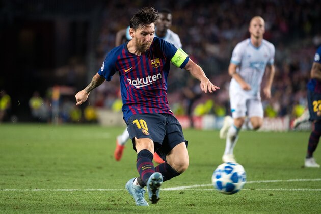 BARCELONA, SPAIN - SEPTEMBER 18: Lionel Messi of Barcelona scores his team`s fourth goal during the UEFA Champions League Group B match between FC Barcelona and PSV at Camp Nou on September 18, 2018 in Barcelona, Spain. (Photo by TF-Images/Getty Images)