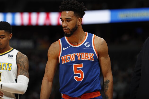 New York Knicks guard Courtney Lee (5) in the first half of an NBA basketball game Thursday, Jan. 25, 2018, in Denver. (AP Photo/David Zalubowski)