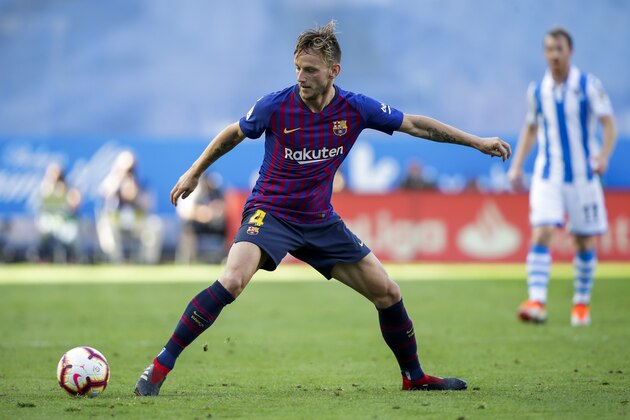 SAN SEBASTIAN, SPAIN - SEPTEMBER 15: Ivan Rakitic of FC Barcelona  during the La Liga Santander  match between Real Sociedad v FC Barcelona at the Estadio Anoeta on September 15, 2018 in San Sebastian Spain (Photo by David S. Bustamante/Soccrates/Getty Images)