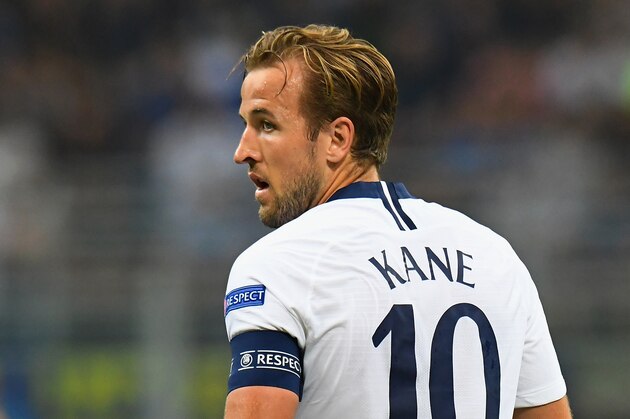MILAN, ITALY - SEPTEMBER 18:  Harry Kane of Tottenham Hotspur looks on during the Group B match of the UEFA Champions League between FC Internazionale and Tottenham Hotspur at San Siro Stadium on September 18, 2018 in Milan, Italy.  (Photo by Alessandro Sabattini/Getty Images)