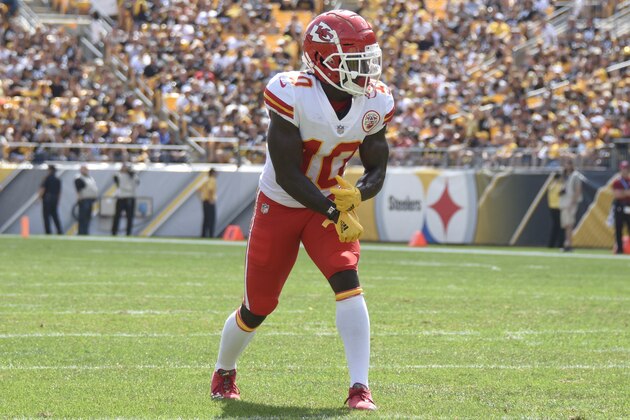 Kansas City Chiefs wide receiver Tyreek Hill (10) plays in an NFL football game against the Pittsburgh Steelers, Sunday, Sept. 16, 2018, in Pittsburgh. (AP Photo/Don Wright)