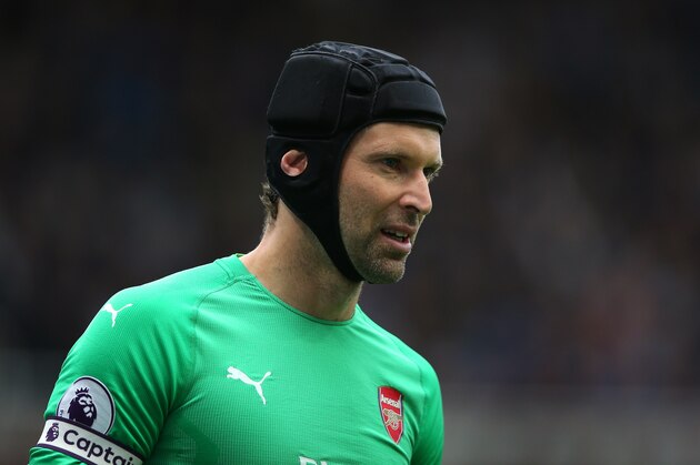 NEWCASTLE UPON TYNE, ENGLAND - SEPTEMBER 15:  Petr Cech of Arsenal looks on during the Premier League match between Newcastle United and Arsenal FC at St. James Park on September 15, 2018 in Newcastle upon Tyne, United Kingdom.  (Photo by Alex Livesey/Getty Images)