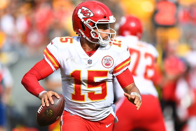 PITTSBURGH, PA - SEPTEMBER 16:  Patrick Mahomes #15 of the Kansas City Chiefs in action during the game against the Pittsburgh Steelers at Heinz Field on September 16, 2018 in Pittsburgh, Pennsylvania. (Photo by Joe Sargent/Getty Images)