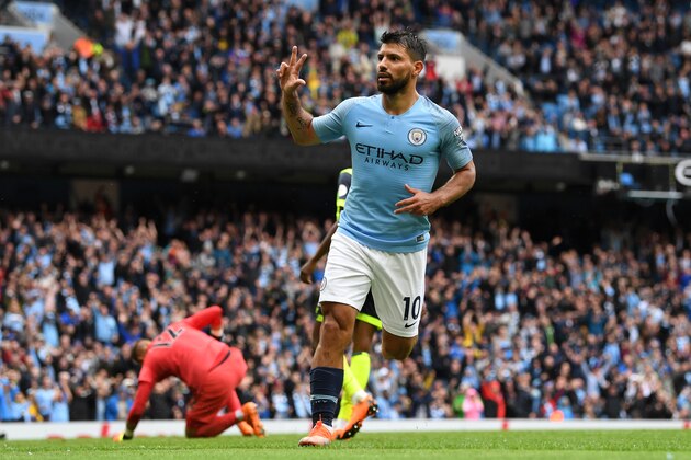 MANCHESTER, ENGLAND - AUGUST 19:  Sergio Aguero of Manchester City celebrates after scoring his team's fifth goal during the Premier League match between Manchester City and Huddersfield Town at Etihad Stadium on August 19, 2018 in Manchester, United Kingdom.  (Photo by Michael Regan/Getty Images)