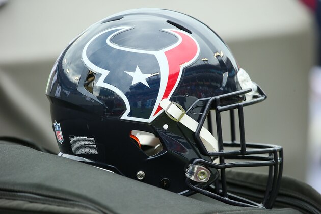 NASHVILLE, TN - SEPTEMBER 16:  A helmet of the Houston Texans rests on the sideline during a game against the Tennessee Titans at Nissan Stadium on September 16, 2018 in Nashville, Tennessee.  (Photo by Frederick Breedon/Getty Images)