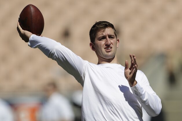 Arizona Cardinals quarterback Josh Rosen warm up before an NFL football game against the Los Angeles RamsSunday, Sept. 16, 2018, in Los Angeles. (AP Photo/Marcio Jose Sanchez)