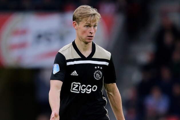 EINDHOVEN, NETHERLANDS - SEPTEMBER 23: Frenkie de Jong of Ajax  during the Dutch Eredivisie  match between PSV v Ajax at the Philips Stadium on September 23, 2018 in Eindhoven Netherlands (Photo by Erwin Spek/Soccrates/Getty Images)